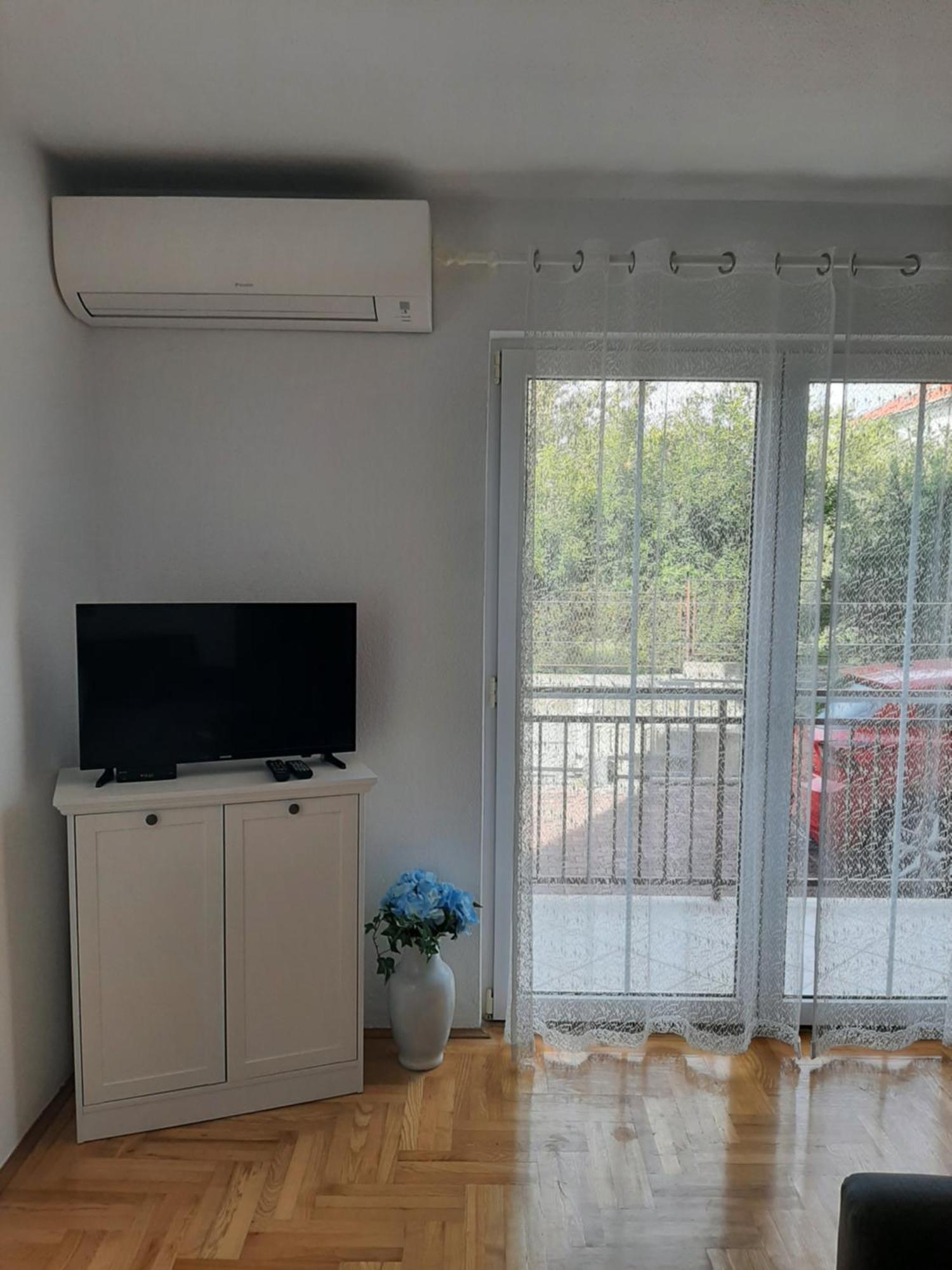 Apartment Marko Каштела Экстерьер фото