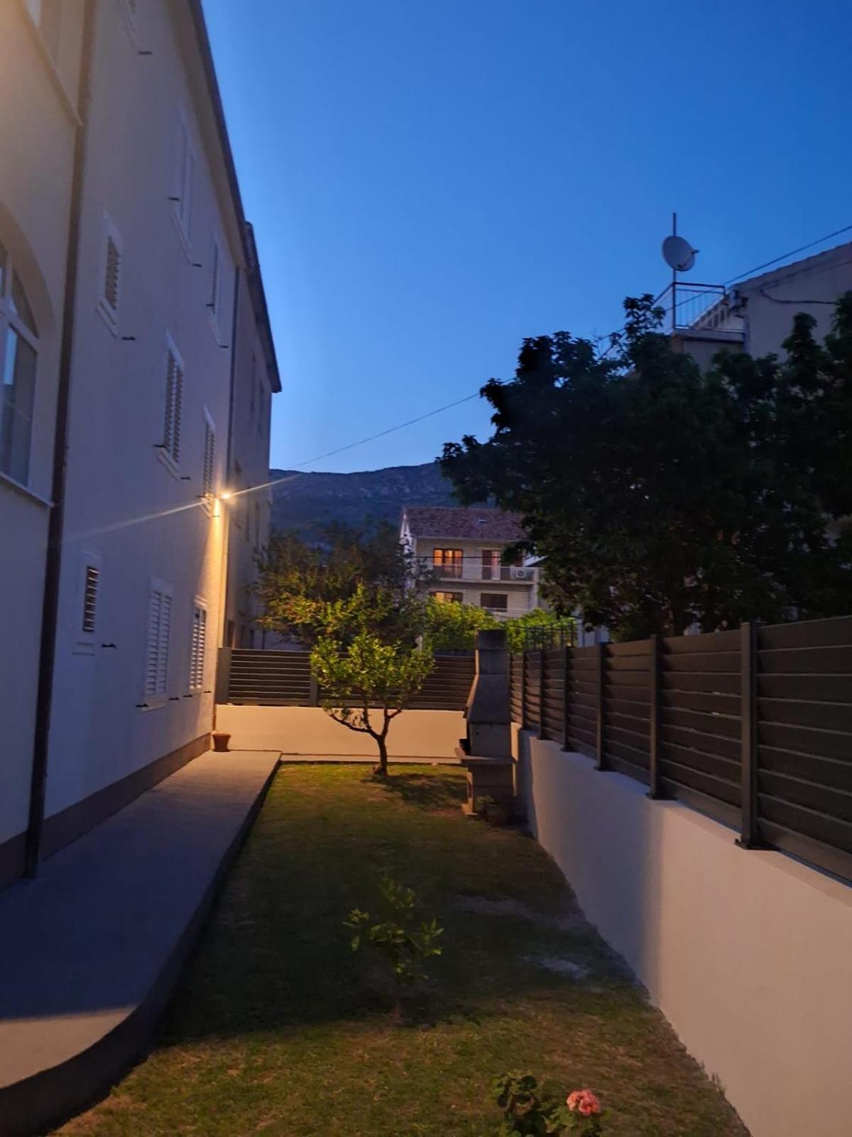 Apartment Marko Каштела Экстерьер фото