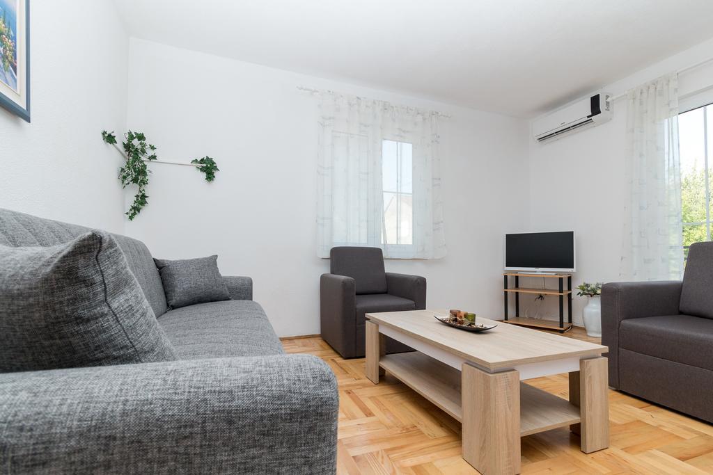 Apartment Marko Каштела Экстерьер фото